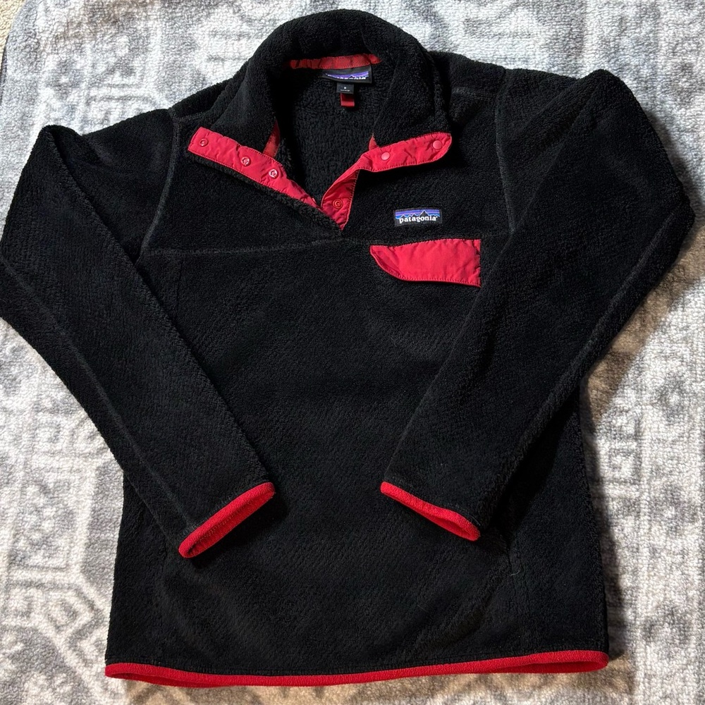 Patagonia Black Fleece Pullover Polar tech  Thermal Pro with Red Trim Size Small